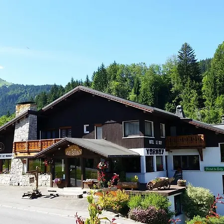 Le Soly Hotel